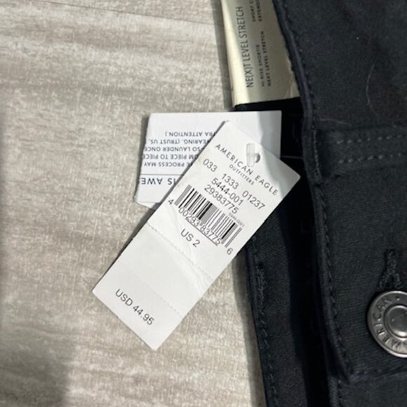 NWT $44 American Eagle Black Hi-Rise Shortie Shorts Size 2 Next Level Stretch - Picture 4 of 7